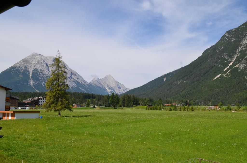 Отель Laerchenhof Лойташ Экстерьер фото